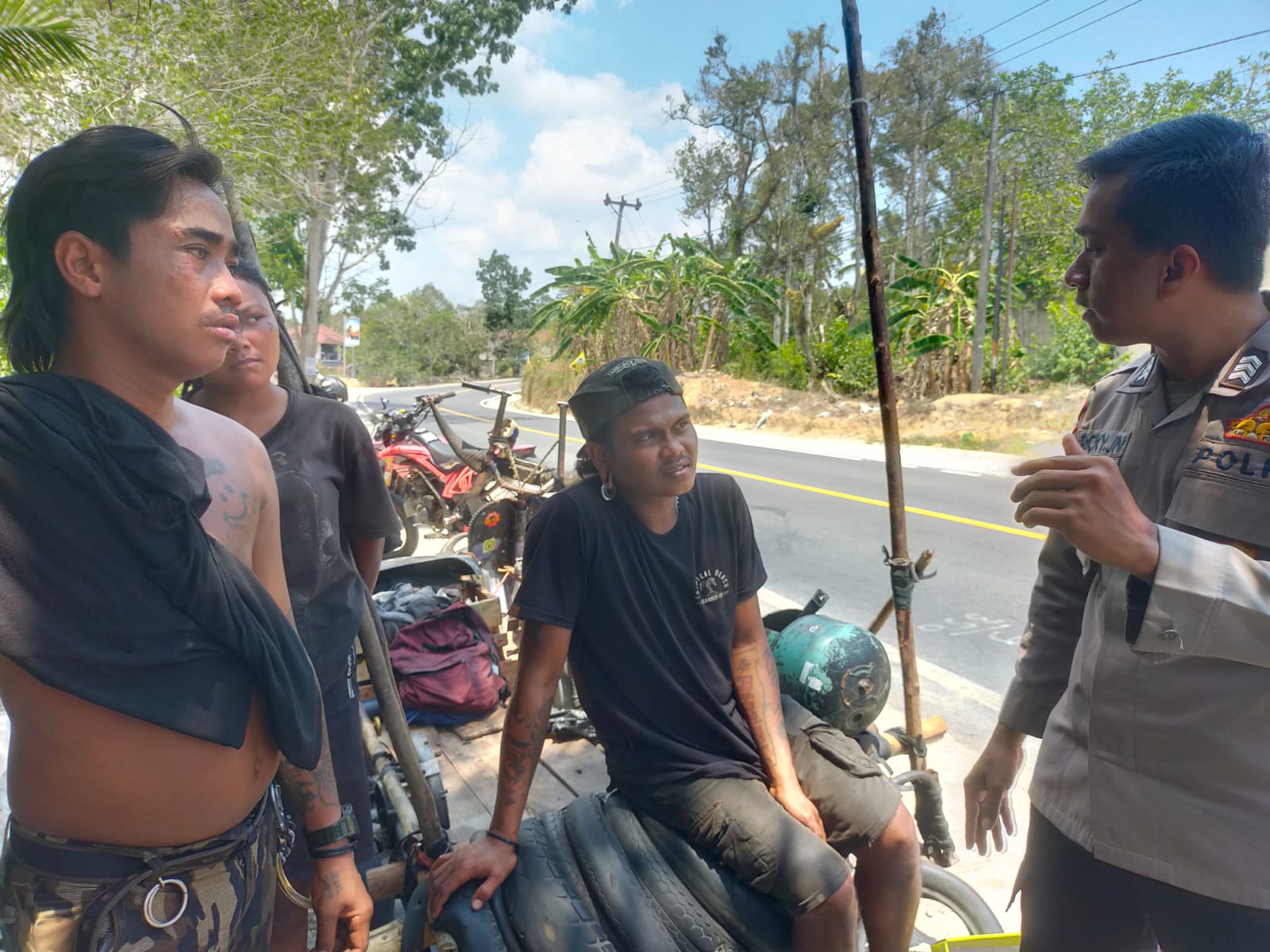 anak-anak punk ini datang ari luar kabupaten/kota dan provinsi